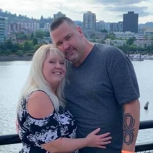 Meet your Posher, Laurie